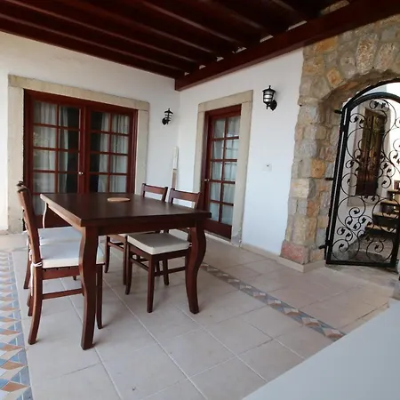 Apartamento Guemuesluek Tramonto Evleri