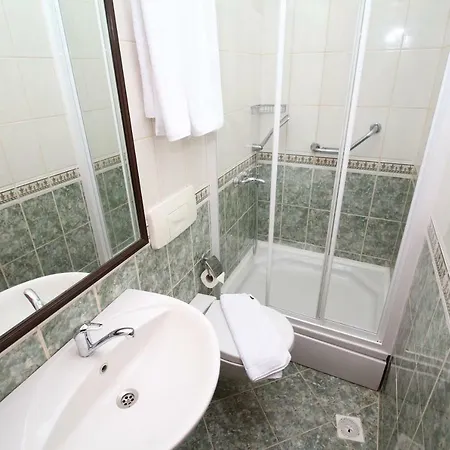Apartamento Guemuesluek Tramonto Evleri *