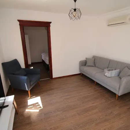Apartamento Guemuesluek Tramonto Evleri