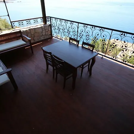 Guemuesluek Tramonto Evleri Apartamento *